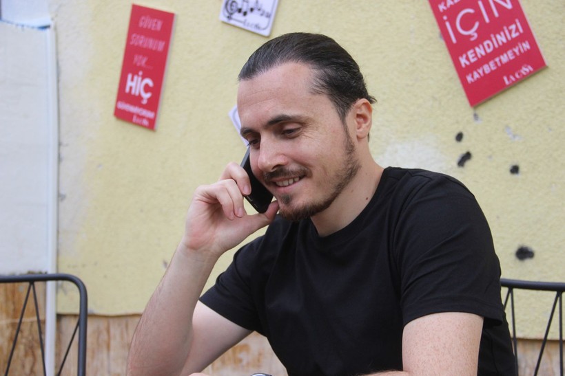 Sivas'ta bir genç telefon dolandırıcısını dolandırdı - Resim: 1