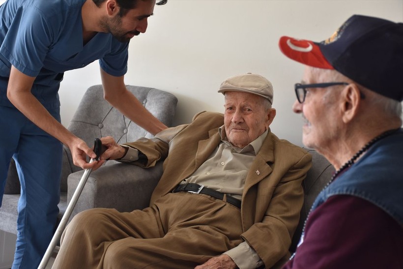 100 yaşındaki Mehmet amca Atatürk ile konuştuğu anı unutamıyor: Gülün, oynayın yalnız ağlamayın - Resim: 5