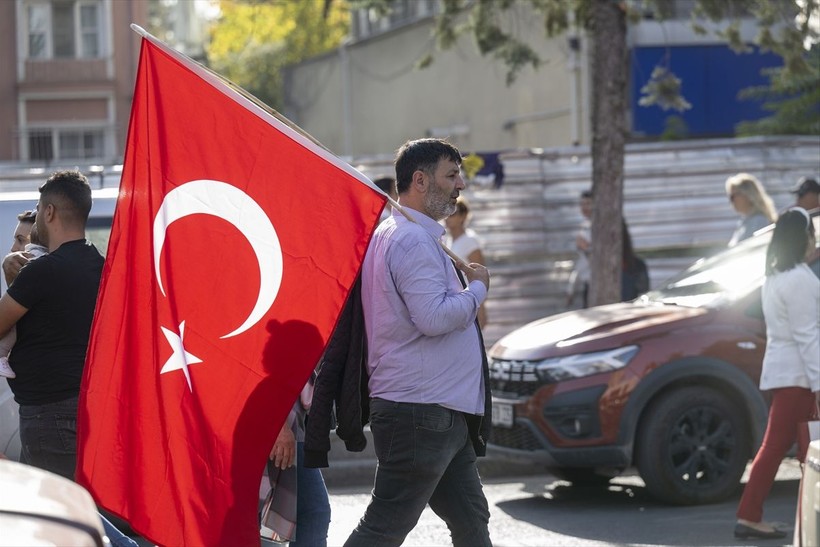 100. Yıl Kutlamaları nedeniyle Anıtkabir'de dün ziyaretçi rekoru kırıldı - Resim: 86