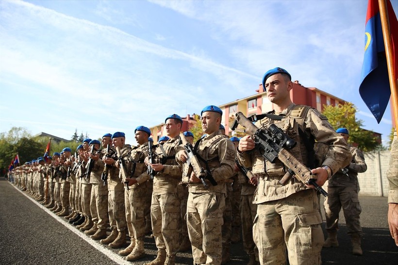 Türk komandosu Gabar'a uğurlandı! Dualar edildi - Resim: 1