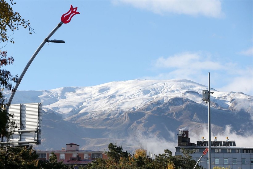 Doğu'ya kış tipiyle geldi! İşte huzur veren kar görüntüleri... - Resim: 30