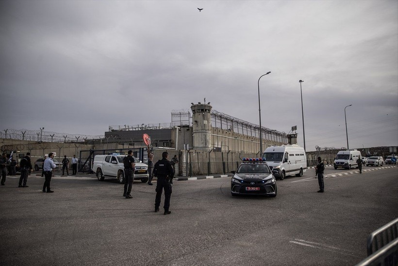 İsrail-Hamas rehine takası dün başladı... İkinci günde neler olacak? - Resim: 12