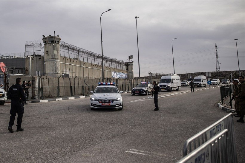 İsrail-Hamas rehine takası dün başladı... İkinci günde neler olacak? - Resim: 13