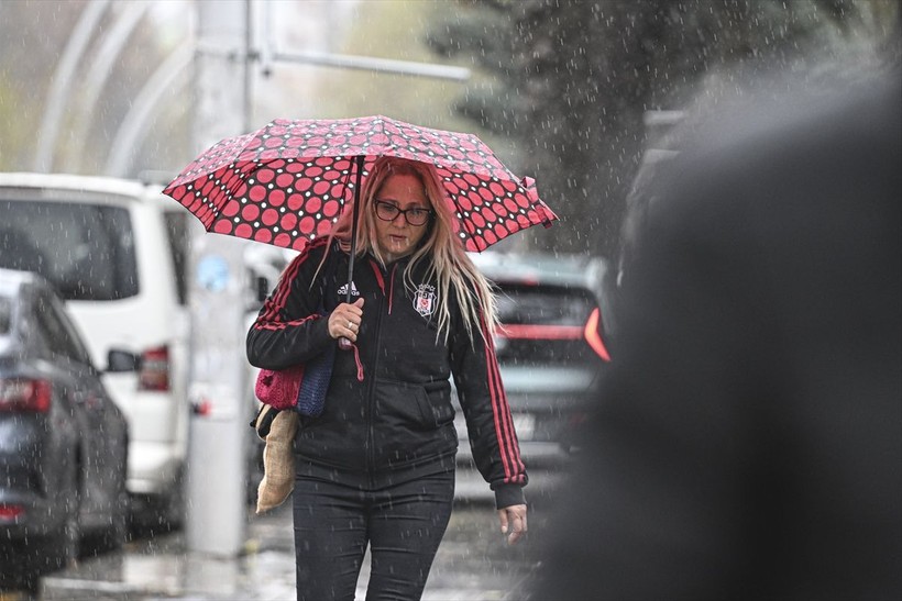 Ankara yağmur ve fırtınadan etkilendi, ortaya işte bu görüntüler çıktı - Resim: 17