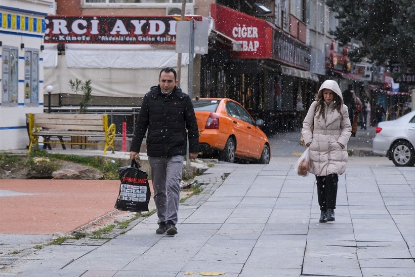 Başkent Ankara beyaz masalı yaşıyor! Yurt genelinden kar manzaraları ❄️☃️🧤 - Resim: 63