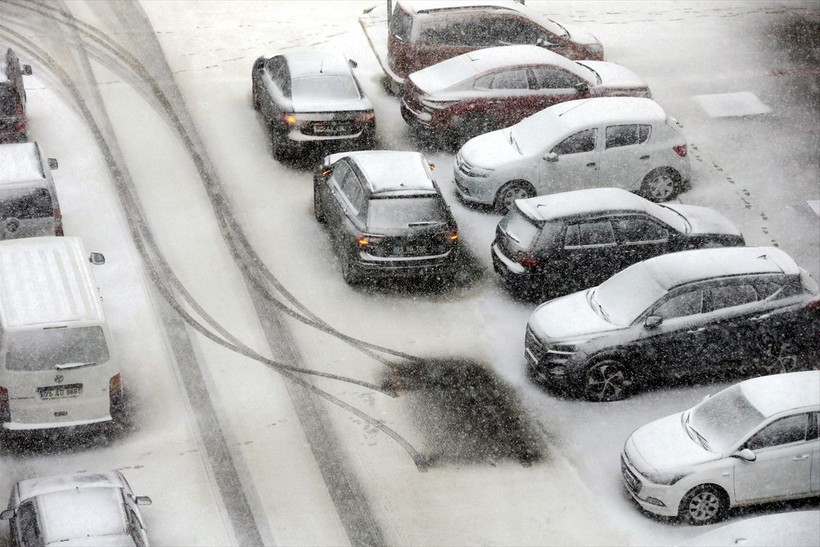 Başkent Ankara beyaz masalı yaşıyor! Yurt genelinden kar manzaraları ❄️☃️🧤 - Resim: 8