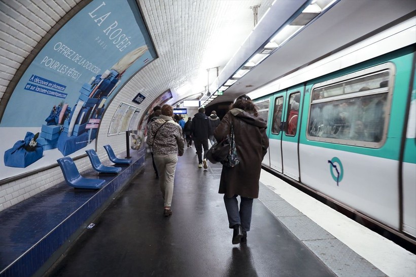 Paris'te 2024 Olimpiyat Oyunları öncesi fırsatçılık! Toplu taşıma bilet fiyatları iki; otel fiyatları on katına çıktı - Resim: 9