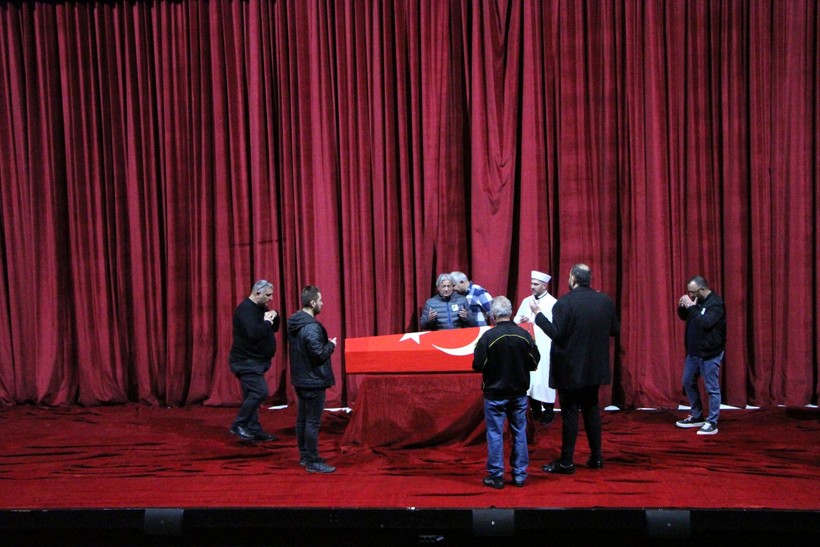 Bayan Kahkaha Güzide Kasacı son yolculuğuna uğurlandı - Resim: 14
