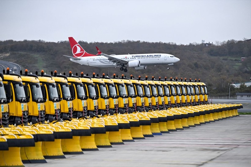 İstanbul Havalimanı'nda kış hazırlıkları tamamlandı! Yolcuların rahat ve güvenli yolculuğu sağlandı - Resim: 2