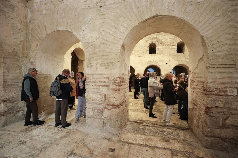 Antalya'da 'Noel Baba' için Kilise'de ayin düzenlendi - Resim: 6