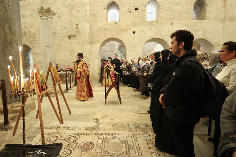 Antalya'da 'Noel Baba' için Kilise'de ayin düzenlendi - Resim: 13