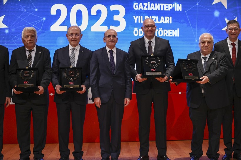 Son Dakika: Mehmet Şimşek: 'Vergiyi tabana yayacağız' derken yanlış anlaşıldık vergi ödemeyenlerin üzerine gideceğiz - Resim : 4