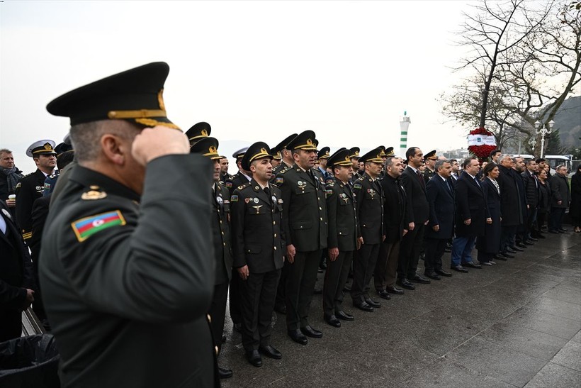 Azerbaycan'ın ulusal lideri Haydar Aliyev vefatının 20. yılında İstanbul'da anıldı - Resim: 11