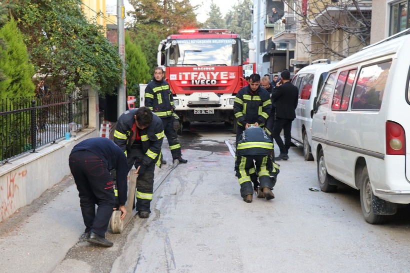 Denizli'de elektrikli battaniye faciası! 1 yaşındaki Masal'dan geriye ailesiyle çektirdiği fotoğraflar kaldı - Resim: 12