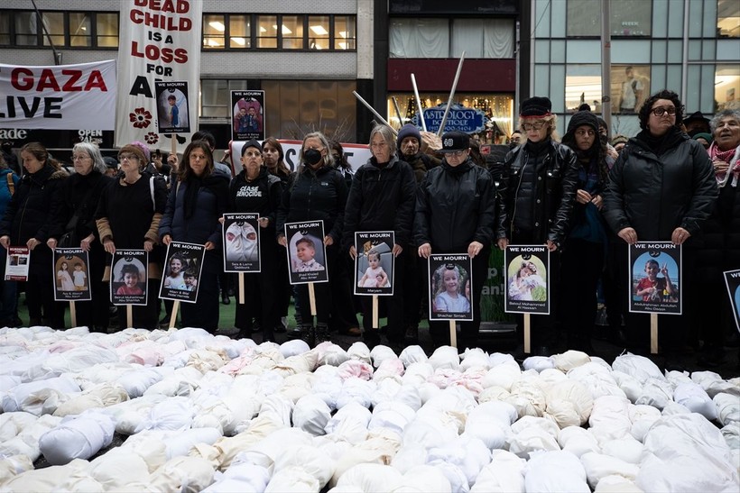 New York Gazze'de ölen binlerce bebek ve çocuk için sessiz yürüyüş yaptı - Resim: 65