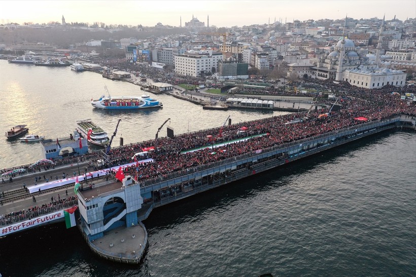 Son Dakika: İstanbul'da binler şehitler ve Filistin için bir araya geldi - Resim : 1