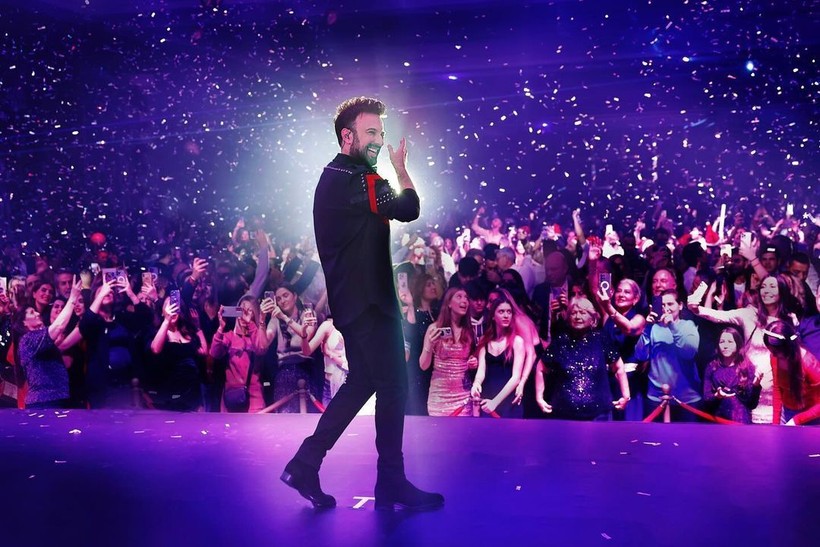 Yeni yıla Kıbrıs'ta giren Tarkan'ın '1 milyon dolar' aldığı iddiası yalanlandı! Bakın Tarkan yılbaşında ne kadar kazanmış? - Resim: 3