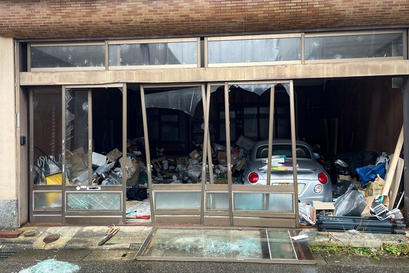Japonya'da meydana gelen depremlerde hayatını kaybedenlerin sayısı 78'e yükseldi - Resim: 12