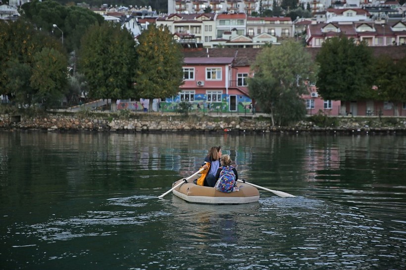 Antarktika'ya giden ilk Türk denizciler olma başarısını yakalayan çiftin oğulları okula her gün botla gidiyor - Resim: 23