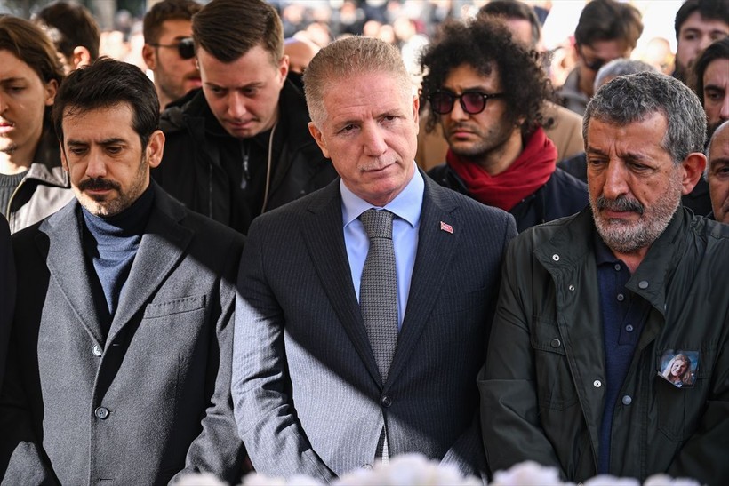 Usta sanatçı Ayla Algan son yolculuğuna uğurlandı - Resim: 15