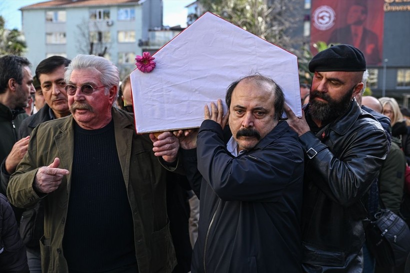 Usta sanatçı Ayla Algan son yolculuğuna uğurlandı - Resim: 21