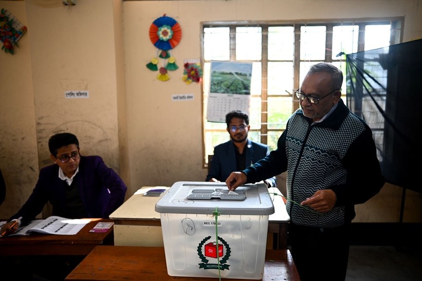 Bangladeş muhalefetin seçim boykotlarının gölgesinde sandığa gidiyor - Resim: 1