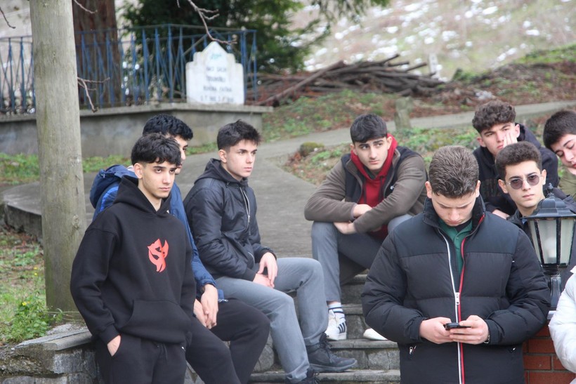 Trabzon'da silahla intihar eden lise öğrencisi arkadaşlarından helallik istemiş - Resim: 3