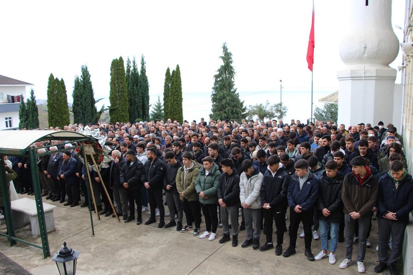 Trabzon'da silahla intihar eden lise öğrencisi arkadaşlarından helallik istemiş - Resim: 6