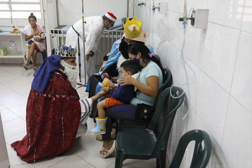 Epifani Bayramı dünyanın dört bir yanında kutlandı! -40 derece sulara girdiler - Resim: 45