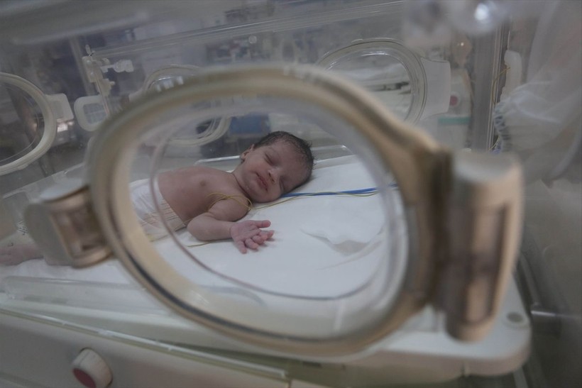 İsrail'in saldırı altındaki Gazze'de mucize: Ölen annenin karnındaki bebek kurtarıldı - Resim: 5