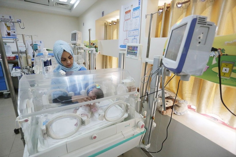 İsrail'in saldırı altındaki Gazze'de mucize: Ölen annenin karnındaki bebek kurtarıldı - Resim: 15