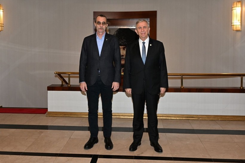 Behzat Ç. ile akıllarda kalan CHP'nin Etimesgut adayı Erdal Beşikçioğlu 'kriz çıkardı' iddialarıyla gündem gelen Mansur Yavaş'ı ziyaret etti - Resim: 8