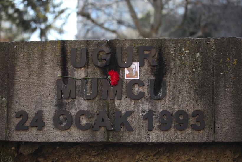 Uğur Mumcu ölümünün 31'inci yılında evinin önünde anıldı - Resim: 17