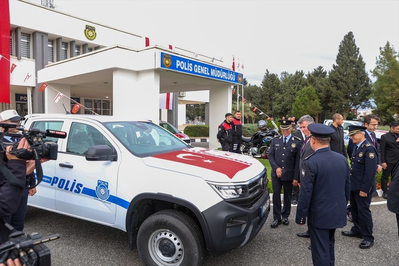 Türkiye'den KKTC polisine araç, ekipman ve malzeme desteği - Resim: 4