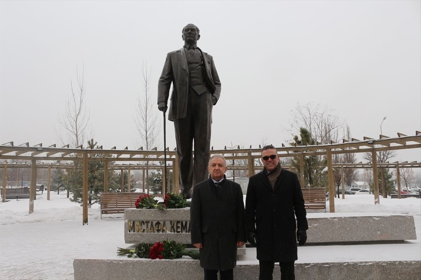 Kazakistan’ın Almatı şehrinde Atatürk heykeli törenle açıldı - Resim: 3