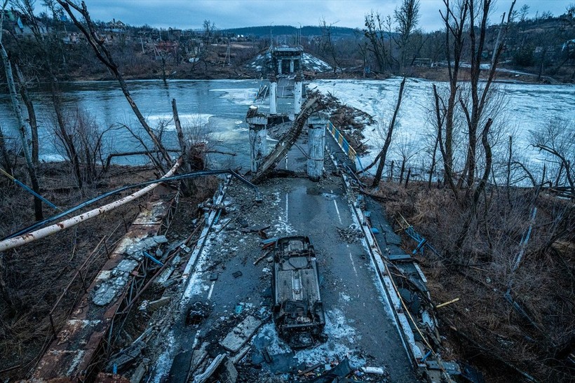 Ukrayna'nın Donetsk bölgesinde savaşın izleri - Resim: 41