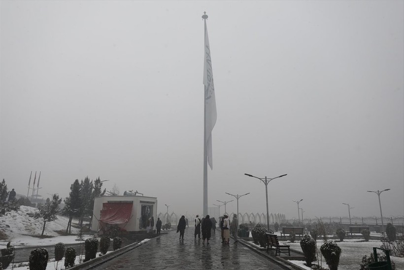 Afganistan'ın başkenti Kabil'e ilk kar yağdı! - Resim: 2