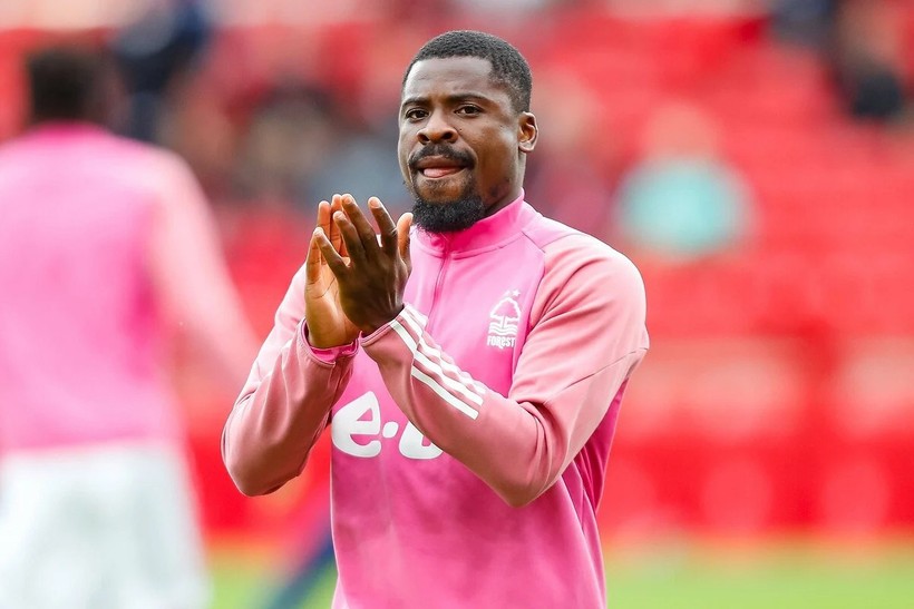Serge Aurier ve Carlos Vinicius resmen Galatasaray'da - Resim : 1