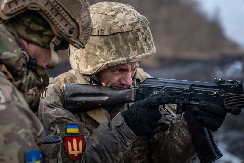 Ukrayna ordusu Donetsk Oblastı'nda eğitimlerine devam ediyor - Resim: 23