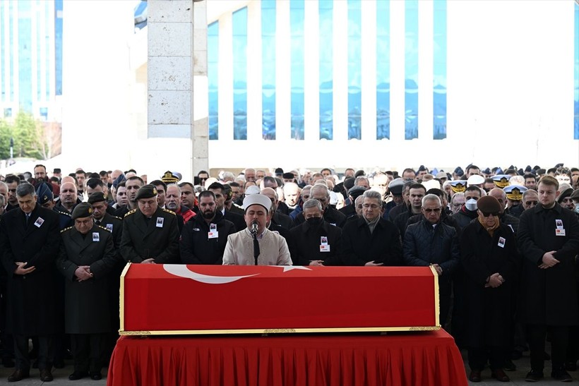 Ankara'da hayatını kaybeden eski 3. Ordu Komutanı emekli Orgeneral Saldıray Berk son yolculuğuna uğurlandı - Resim: 11