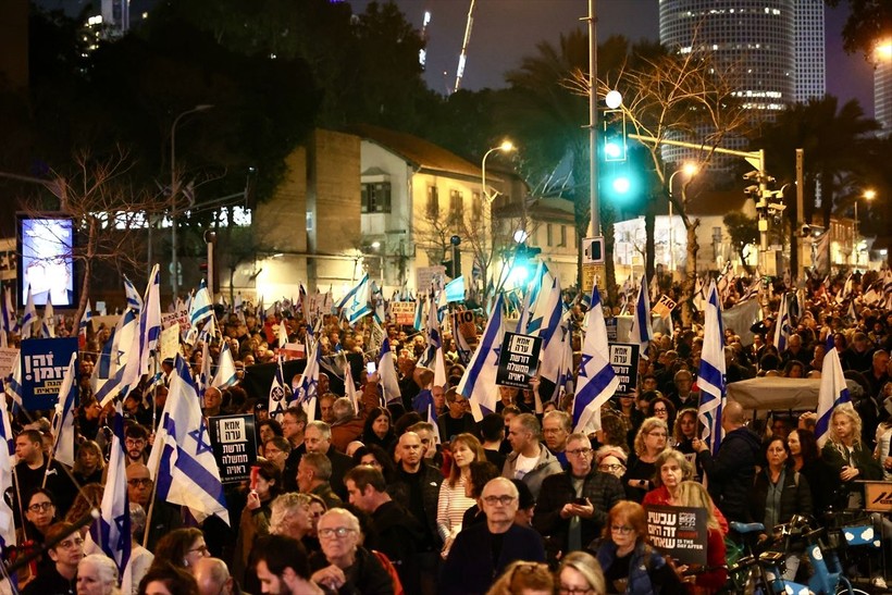 İsrailli vatandaşlardan 'Netanyahu' karşıtı eylem! - Resim: 16