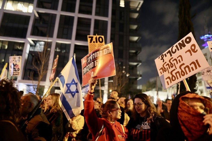 İsrailli vatandaşlardan 'Netanyahu' karşıtı eylem! - Resim: 23