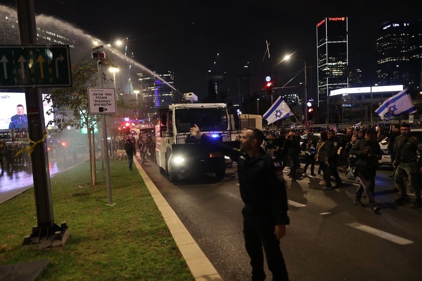 İsrailli vatandaşlardan 'Netanyahu' karşıtı eylem! - Resim: 35