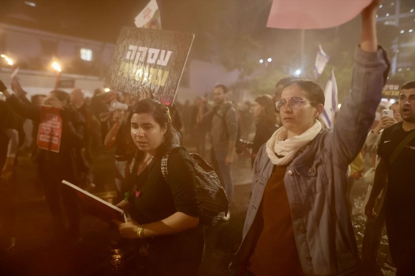 İsrailli vatandaşlardan 'Netanyahu' karşıtı eylem! - Resim: 60