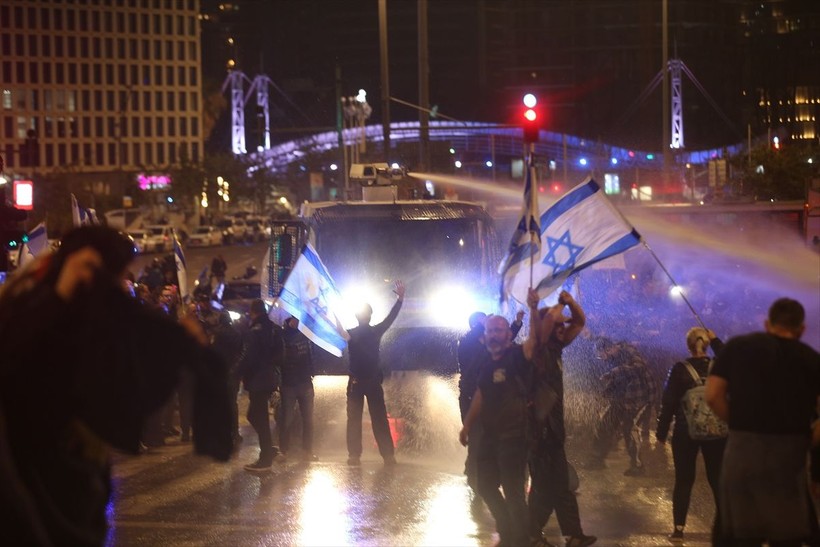 İsrailli vatandaşlardan 'Netanyahu' karşıtı eylem! - Resim: 65