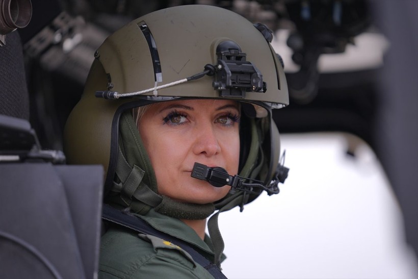 Türk kadınları göklerde! 'Skorsky' ve 'B-200' tipi uçağı gökyüzüyle buluşturdular - Resim: 16