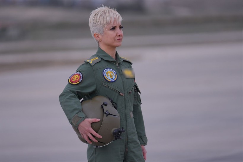 Türk kadınları göklerde! 'Skorsky' ve 'B-200' tipi uçağı gökyüzüyle buluşturdular - Resim: 25
