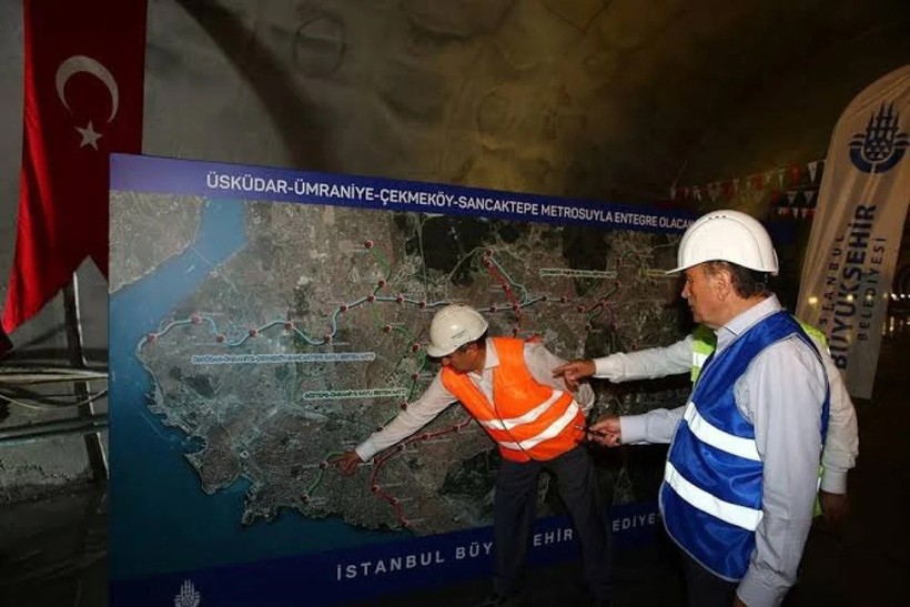 Ekrem İmamoğlu gelecekten seslendi: 2027 yılında ben göreve gelmeden önce yapıldı - Resim : 4