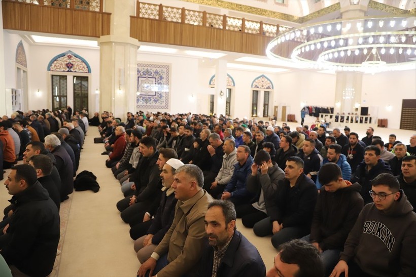 Türkiye'de ilk teravih namazı kılındı - Resim: 17