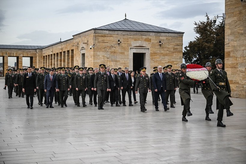 Atatürk'ün Kara Harp Okulu'na girişinin 125'inci yıl dönümü! Öğrenciler Anıtkabir'i ziyaret etti - Resim: 3